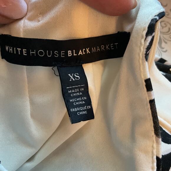 White House Black Market Sleeveless Lined Top XS - Picture 7 of 8